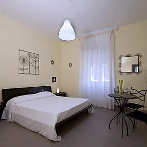 https://la-casa-di-gabriella.hotelitalianriviera.com